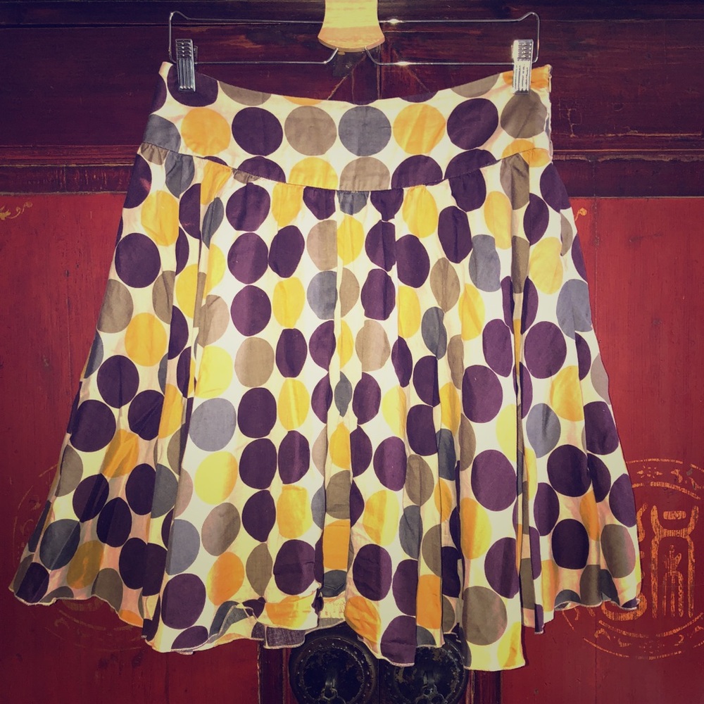 Ladies skirt